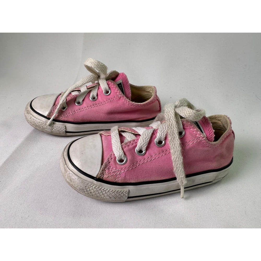 Converse Chuck Taylor All Star Infant Size 7 Pink Low Top Sneakers Shoes 7J238